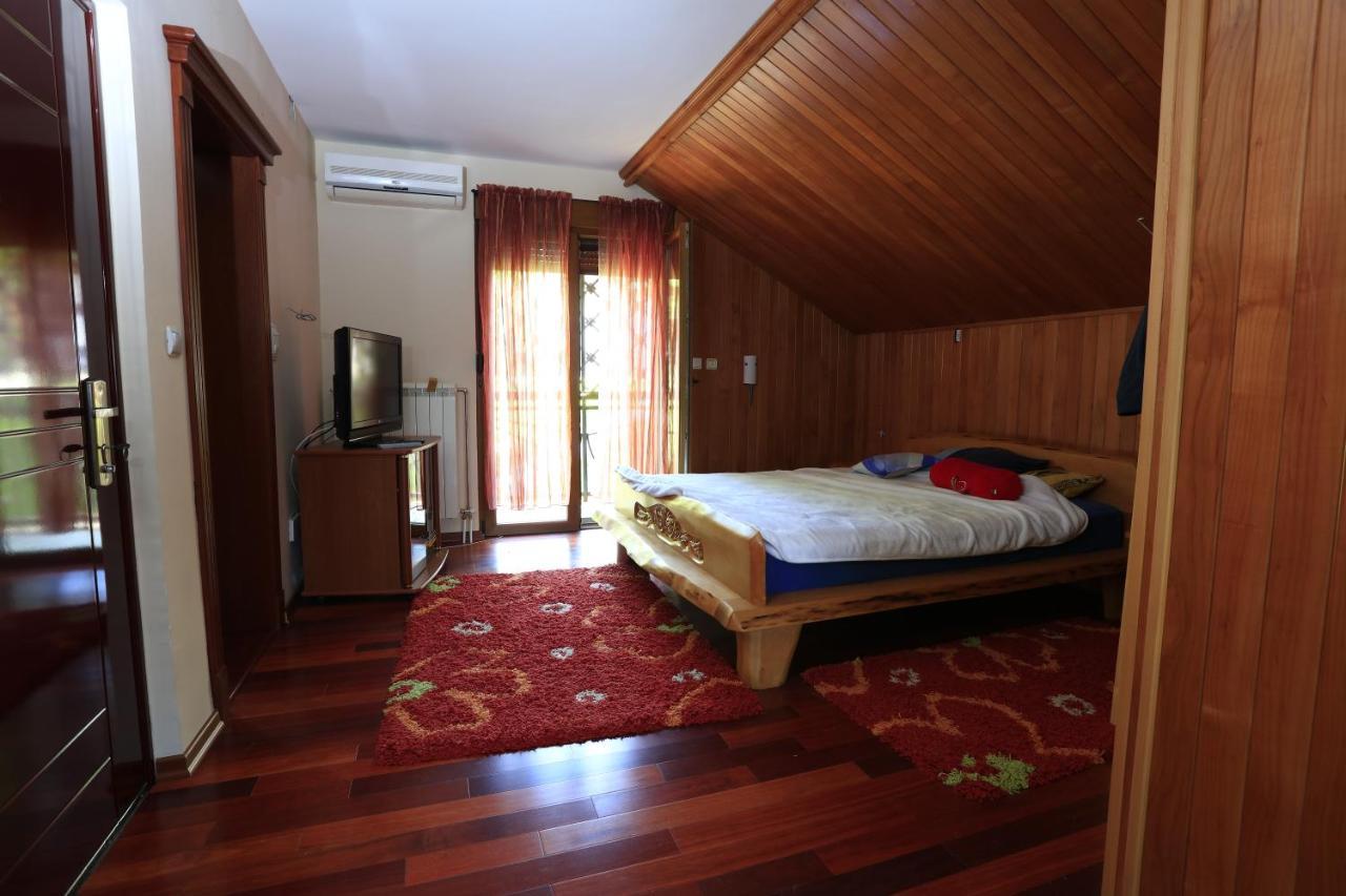Вилла Amigosranch Крушевац Экстерьер фото